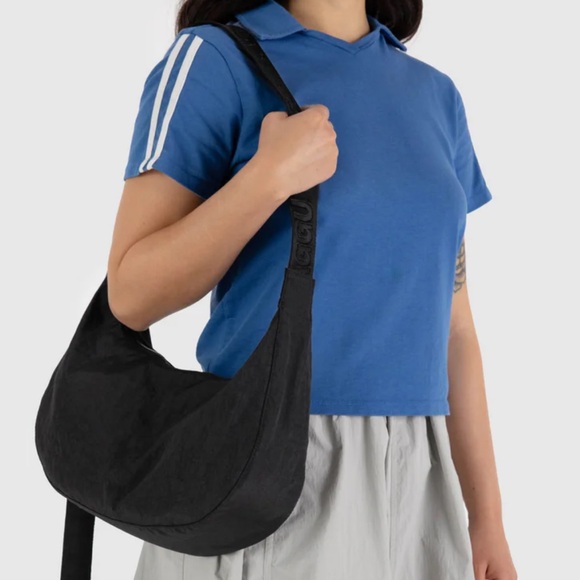 BAGGU Medium Nylon Crescent Bag - Picture 1 of 10